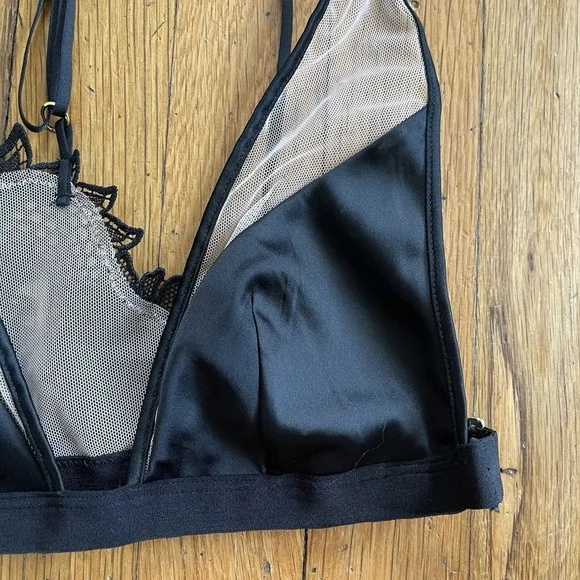 Victoria's Secret Small Black Sheer Mesh Lace Satin Bralette Wireless Unpadded - Picture 5 of 7